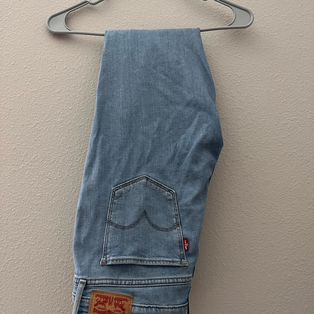 Low rise skinny jeans